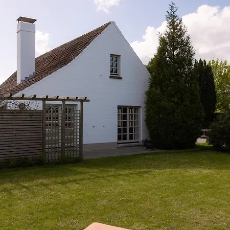 Holiday home Maison Philippe